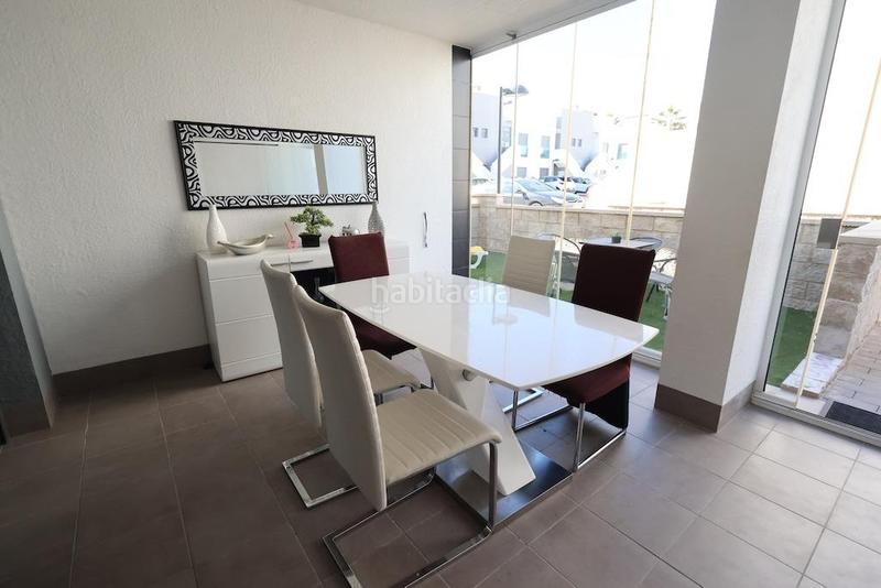 Foto f16f9155-e8dd-4934-91a5-171fa75c6b3a. Apartamento en La Zenia Orihuela