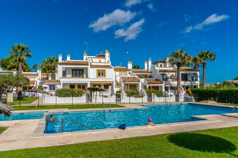 Foto b1d718e3-96f8-40d1-94ba-a1b15c5f1bc4. Apartamento en Villamartín-Las Filipinas Orihuela