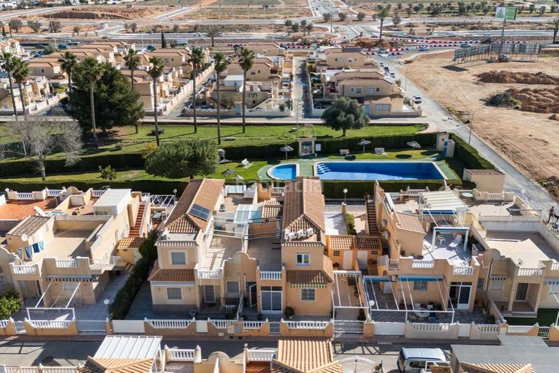 Foto 13c2ecfb-81b4-4f7b-88c4-1a71edfa6987. Casa adosada en El Molino Torrevieja