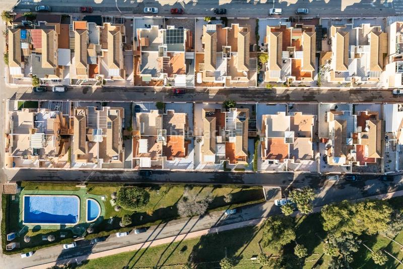 Foto b3cf2810-a8a1-4af6-a474-5dbae5e33aea. Reihenhaus in El Molino Torrevieja