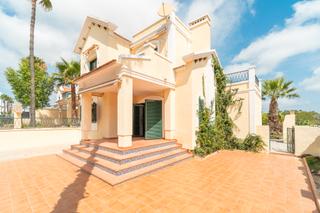 Haus in Villamartín-Las Filipinas