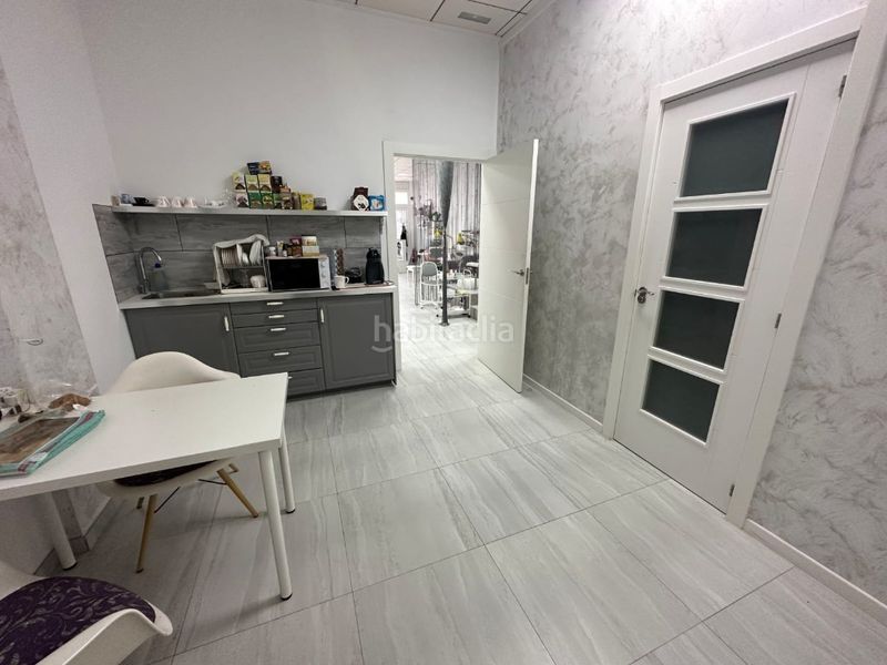 Foto 7b7f15b4-d374-478d-b404-d08885e4ecff. Local comercial a La Zenia Orihuela