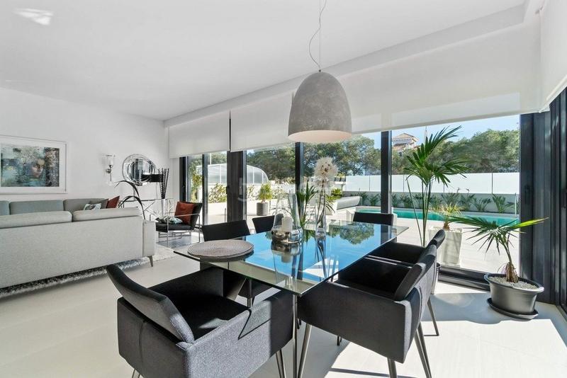 Foto 8f7cf3a1-5a2c-4908-8fca-b110c4576deb. Casa a Campoamor Orihuela