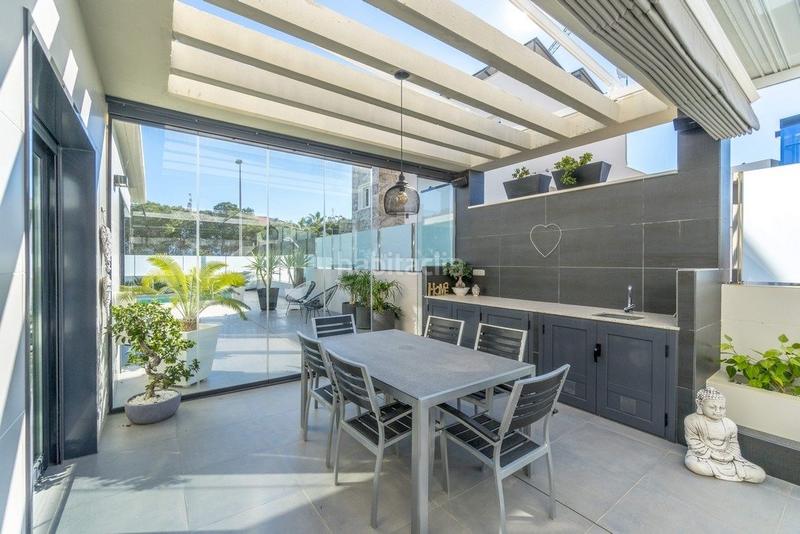 Foto 9fde7df9-4998-4f63-a127-f2a39b5d24ce. Casa a Campoamor Orihuela