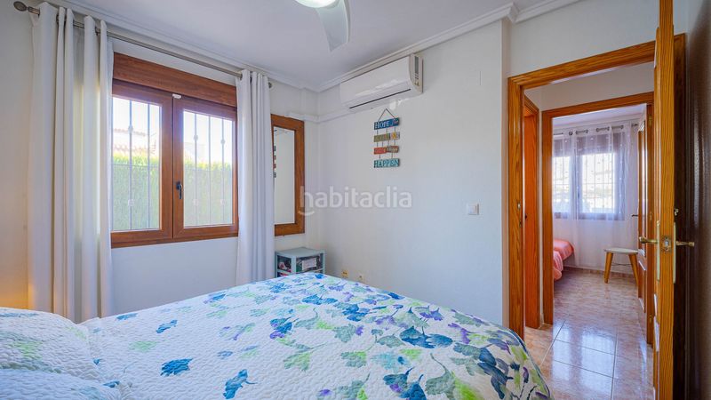 Foto 1b368d8a-7f69-4e97-8436-522a407803b8. Casa adossada a La Florida Orihuela