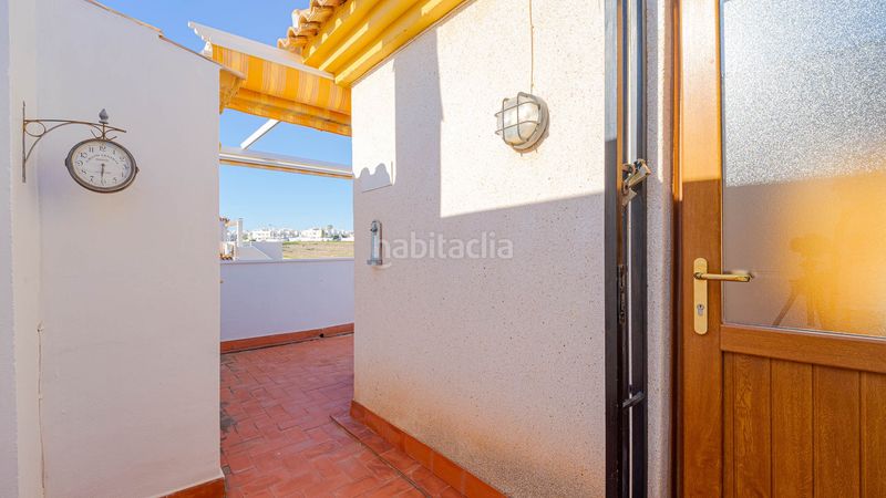 Foto 3ed1f0ee-6f79-480f-b59d-0ce3a088e62e. Casa adossada a La Florida Orihuela