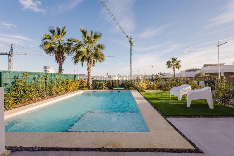 Foto a4a28229-b184-42a4-8f24-c2a70f3ccee8. House in Algorfa