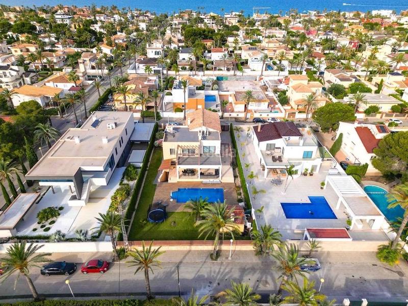 Foto f3c2502a-52f8-480d-aca6-a495e039bdad. Maison dans Cabo Roig Orihuela