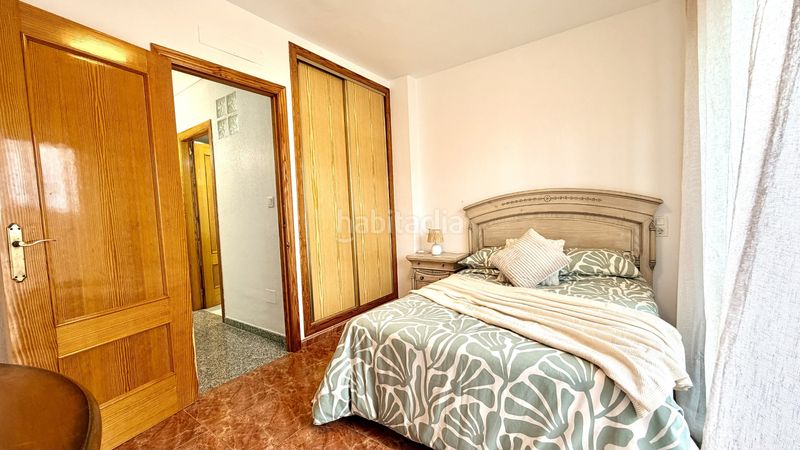 Foto e3f6f9bc-bf90-4b4b-a7fa-ad45047cf32b. Casa adossada amb aparcament piscina a La Zenia Orihuela
