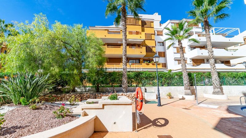 Foto 1832b2f3-d180-47cf-bb9d-70b8aa74befb. Apartament a Punta Prima Torrevieja
