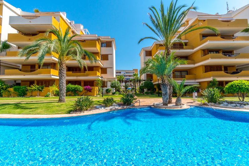 Foto df006a97-c021-4366-be84-f93b6df6bba1. Apartament a Punta Prima Torrevieja