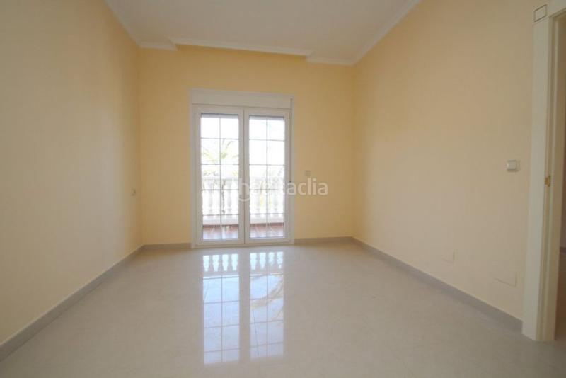 Foto 54c66581-f4b0-4892-8ed2-d599c86fe180. Maison dans Cabo Roig Orihuela