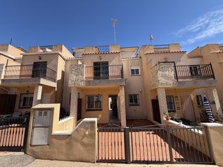 Casa a schiera in Orihuela Ciudad