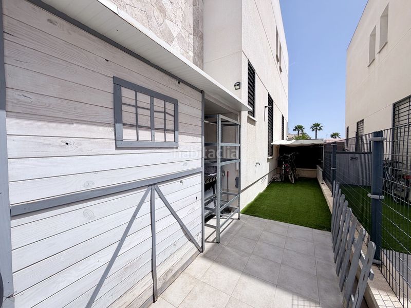 Foto 0c17f7ac-8b3a-459a-8160-27a007383078. Casa adossada amb aparcament piscina a Parque Acuático - Sector 25 Torrevieja