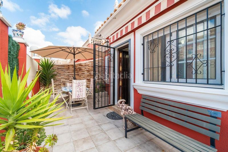 Foto ac0f0786-d67e-45b3-8e54-d530f0f8c673. Casa adosada en Los Almendros Orihuela