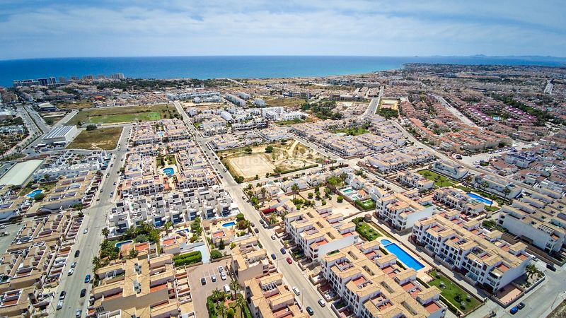 Foto 329cd987-042d-4244-8f32-8656797cc985. Apartament a Los Balcones y los Altos Orihuela