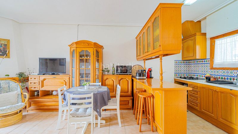 Foto 0f49ca52-ecd0-4d87-b37d-9f2fdd202bcd. Apartamento en Punta Prima Torrevieja