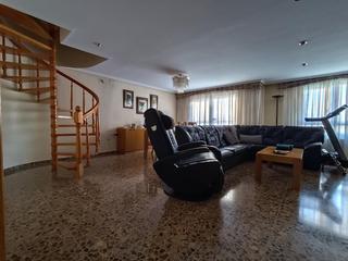 Dplex en Ibi. Inpresionante duplex en el centro de ibi con terraza