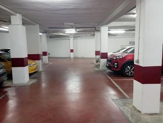 Aparcament cotxe a Carrer reis catòlics 1. Venta plaza garaje centrica
