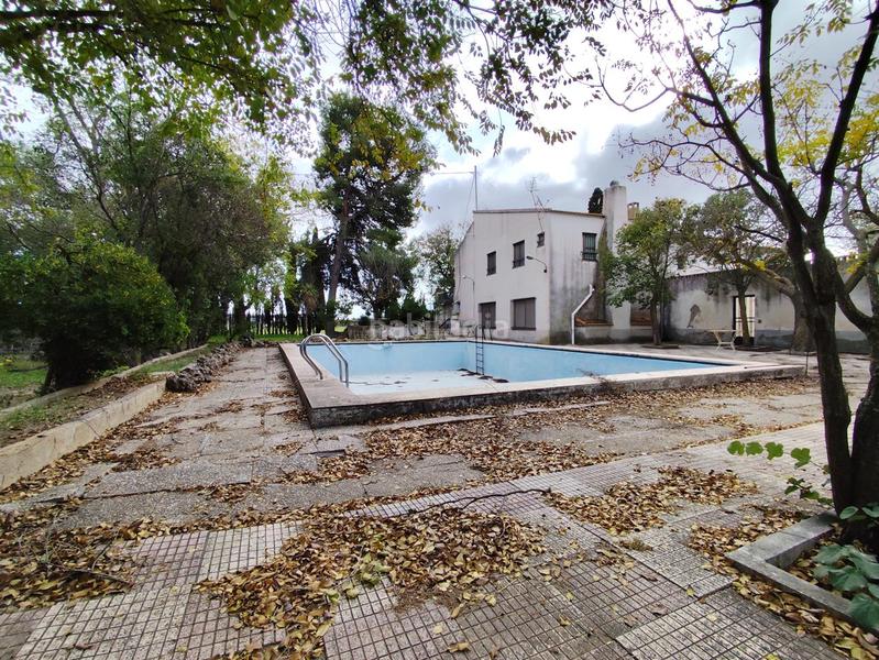 Foto 880bb57a-680f-42f7-8278-195f7576095a. Casa con piscina in Onil