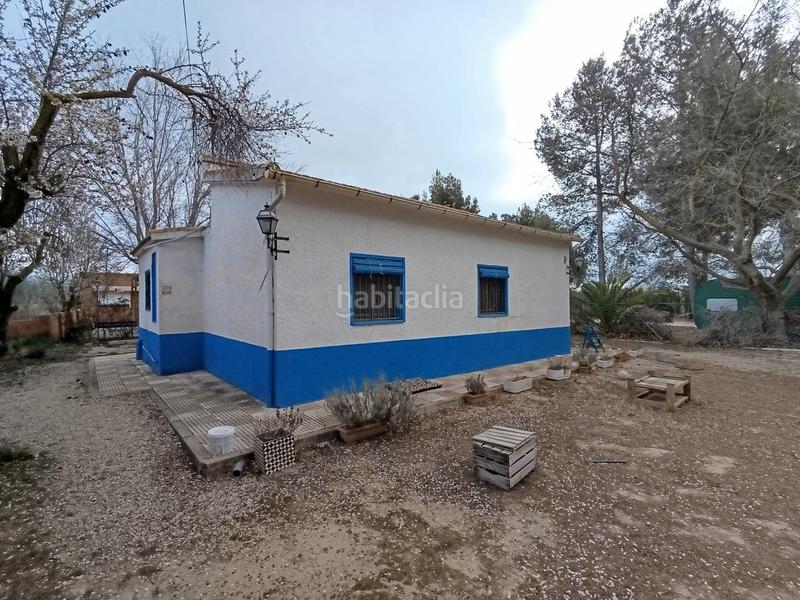 Foto 1b4a4255-1dea-4872-9904-e7bd4f6532fb. Masía chalet con piscina y dos edificaciones en Onil