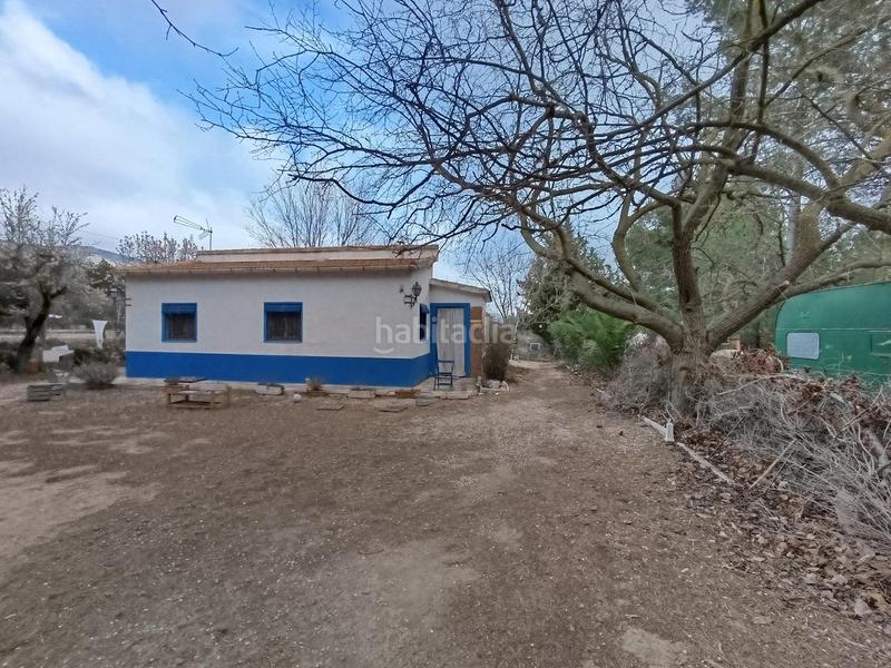 Foto a5d087cf-3469-42cd-a793-bec0ed16f318. Masía chalet con piscina y dos edificaciones en Onil