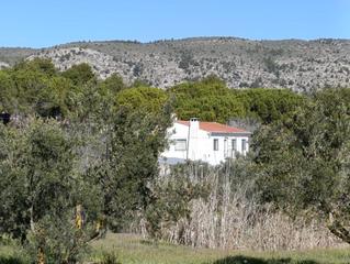 Masia a Batoi. Masia a la venta con 20.000 m cerca de  alcoy