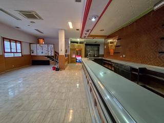 Local Comercial a Ibi. Local centrico en ibi calle tibi
