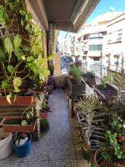 Appartement à Florida Alta. Gran 1 piso con balcon en alicante puente rojo