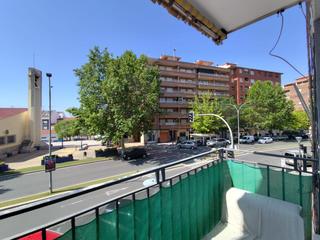 Appartement à Ibi. Piso en la avenida de ibi con ascensor balcon y patio