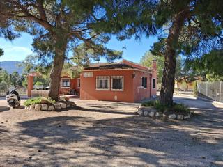 Masia a Ibi. Chalet en castalla en muy buena zona