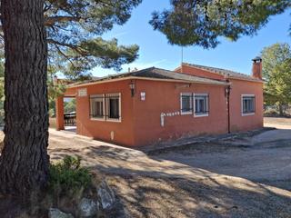 Masia a Ibi. Chalet en castalla