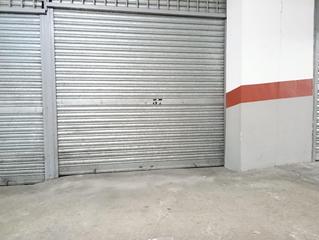 Parking voiture  De juan carlos i. Cochera tabicada  zona giravela ibi