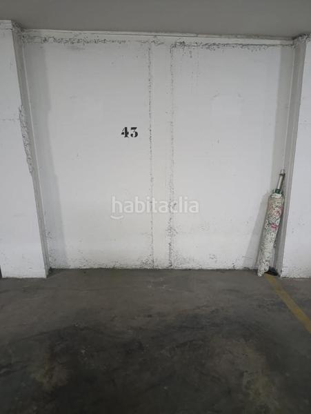 Foto 53b91f71-d8e2-4d0d-b695-79772209a7f8. Parking voiture dans Ibi