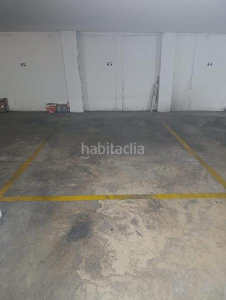 Foto c1f368fa-a66d-4662-8638-34e0a087632e. Parking voiture dans Ibi