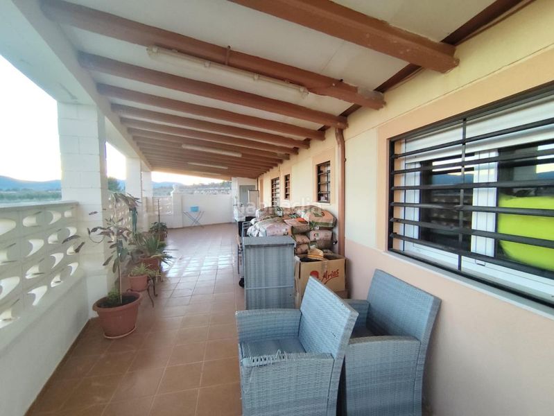 Foto 8e5a5b86-515b-4a9c-a76d-d1c3c724dc04. Masia amb piscina a Castalla