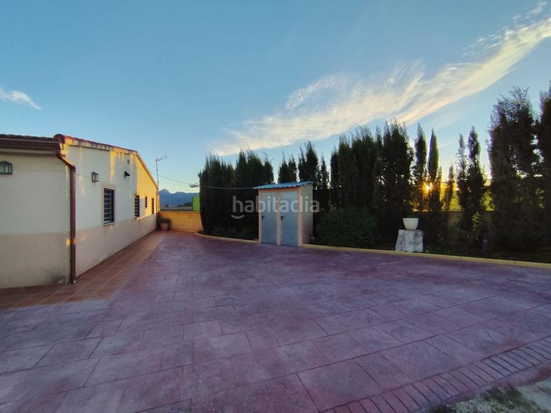 Foto 967bb378-54c8-4aa3-8f7a-4343a1e62356. Masia amb piscina a Castalla