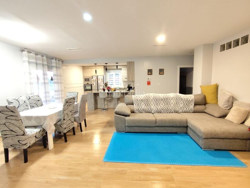 Foto d99bb4f6-5eb6-40ec-97ce-5fc7d9852408. Masia amb piscina a Castalla