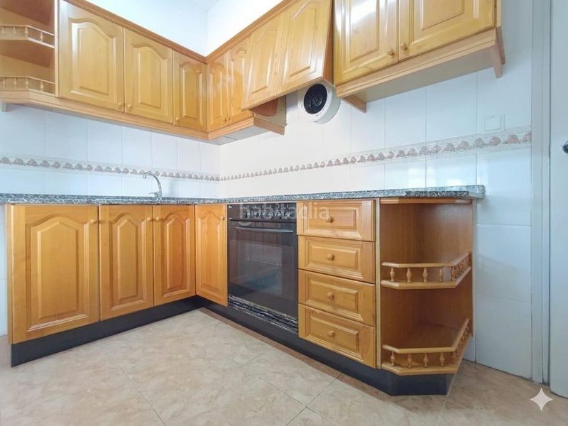 Foto a7edbab1-2312-492d-bca4-528b41831002. Casa amb aparcament a Castalla