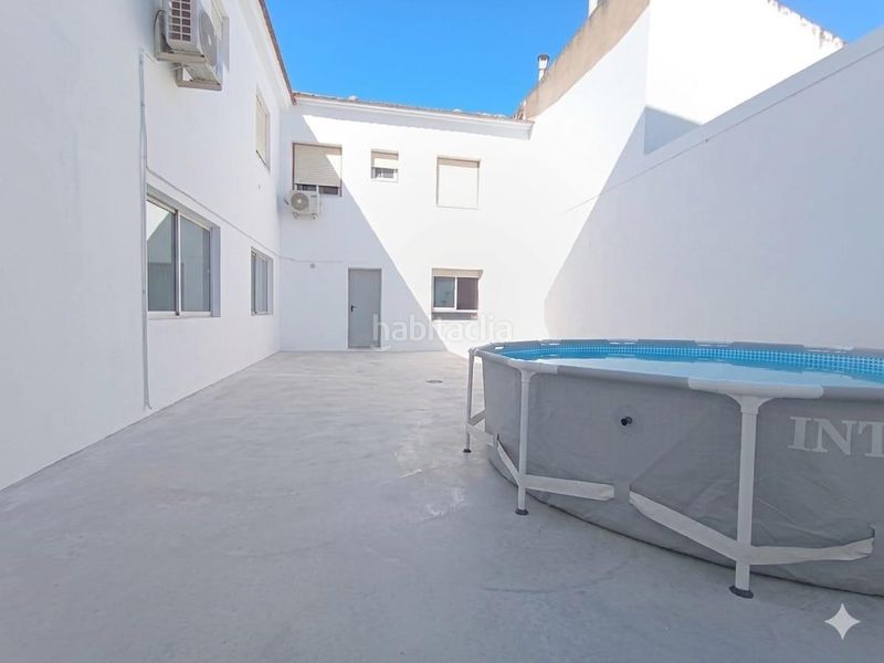 Foto b415b42b-ea86-4860-9b9e-3ffef90f15fc. Casa amb aparcament a Castalla