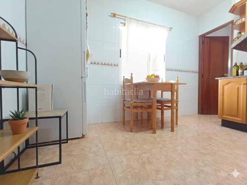 Foto d65943ed-f4dd-4b10-83fb-37da30f4f48c. Casa amb aparcament a Castalla