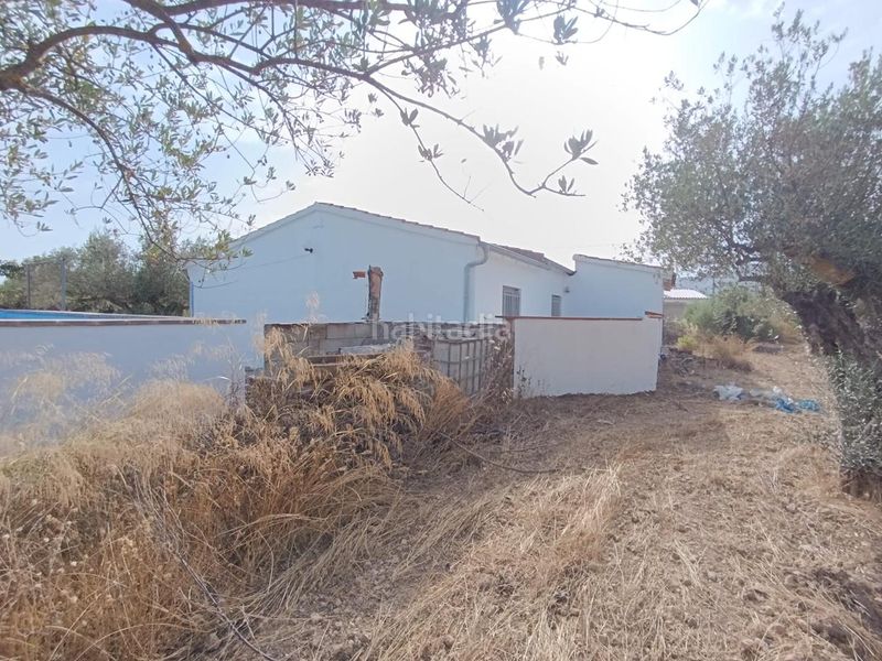 Foto b6bd6b30-d9e9-4e43-9651-be4d8f06bf63. Maison avec parking piscine dans Onil