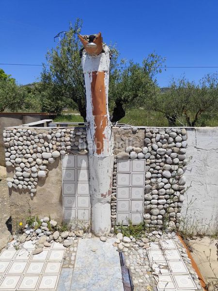 Foto f94a40e6-da5b-4788-a8cc-514328384a0b. Casa amb aparcament piscina a Onil