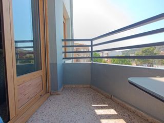 Appartement à Ibi. Piso luminoso con vistas a la montaña