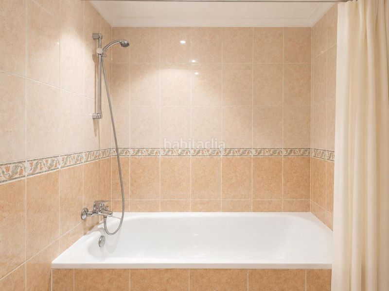 Foto 390b3d20-a86a-4228-b9d9-fb15c94baaf4. Casa amb aparcament a Ibi