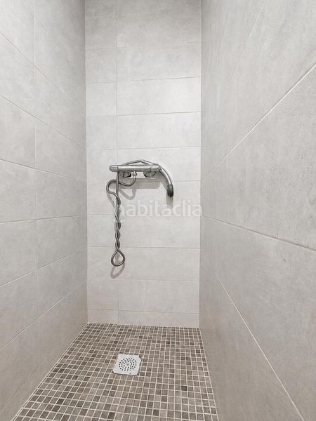 Foto 87d88983-9ca7-42f6-a53e-0a2555876358. Casa amb aparcament a Ibi