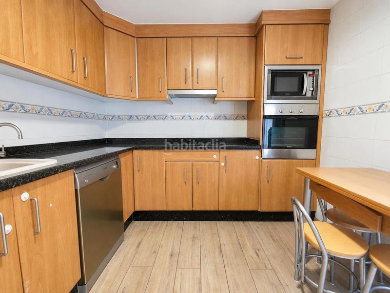 Foto 9eed28f4-b977-4e63-a004-503352ea3999. Casa amb aparcament a Ibi