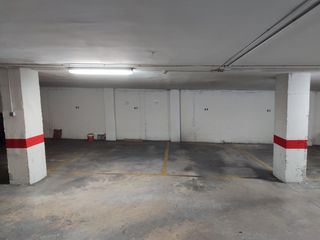 Posto auto  Calle tibi. Vende plaza de garaje centrica, y alquila por 75