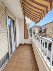 Appartamento in Petrer. Oportunidad piso luminoso en petrer, zona frontera