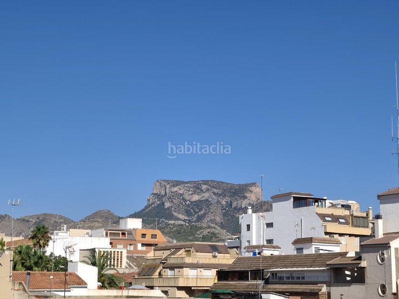 Foto 9dc67579-6ce6-415a-963f-217f56e3f087. Édifice dans Petrer